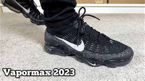 Nike air VaporMax feet